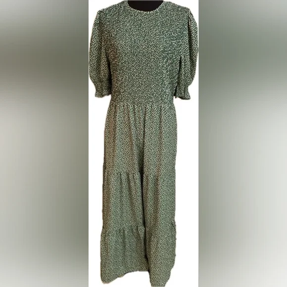 Btfbm Dresses | Btfbm Long Green Floral Dress Size Xl | Color: Green | Size: Xl | Aphil042's Closet Btfbm Dresses | Btfbm Long Green Floral Dress Size Xl | Color: Green | Size: Xl | Aphil042's Closet